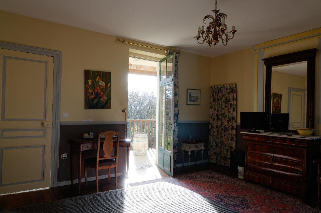 Château Le Barreau - Chambres d'Hôtes Chemilly-sur-Yonne Quarto foto